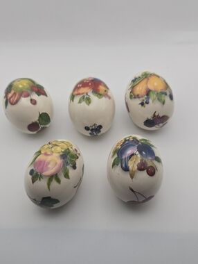 The Egg Lady Set of 5 Ceramic Fruit Display Eggs Hollow Vintage Home Decor